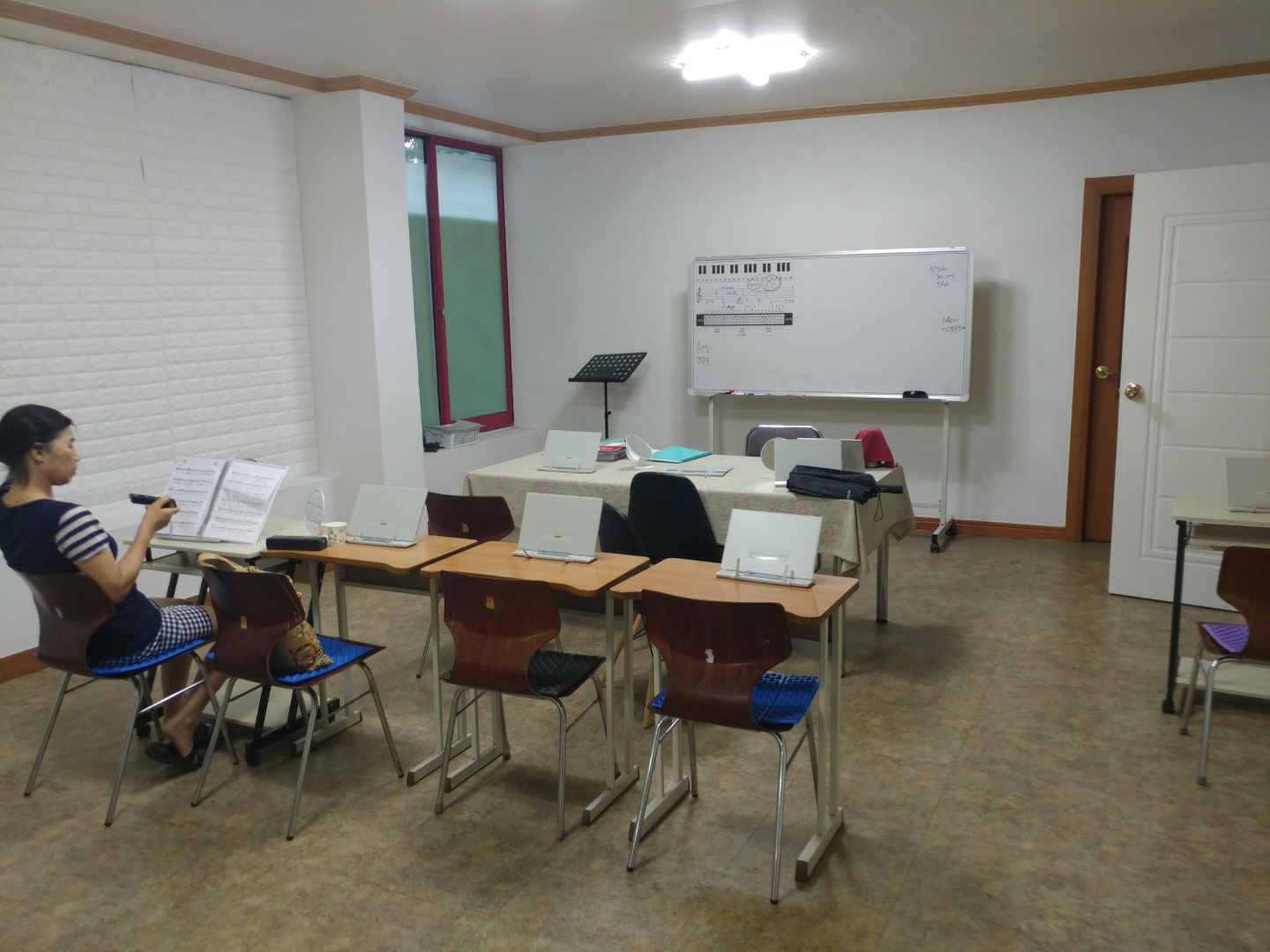 2000769922_TbKj1fWk_bcfd7f26aef66dc37f9e255358084537a725d909.jpg 이미지크게보기