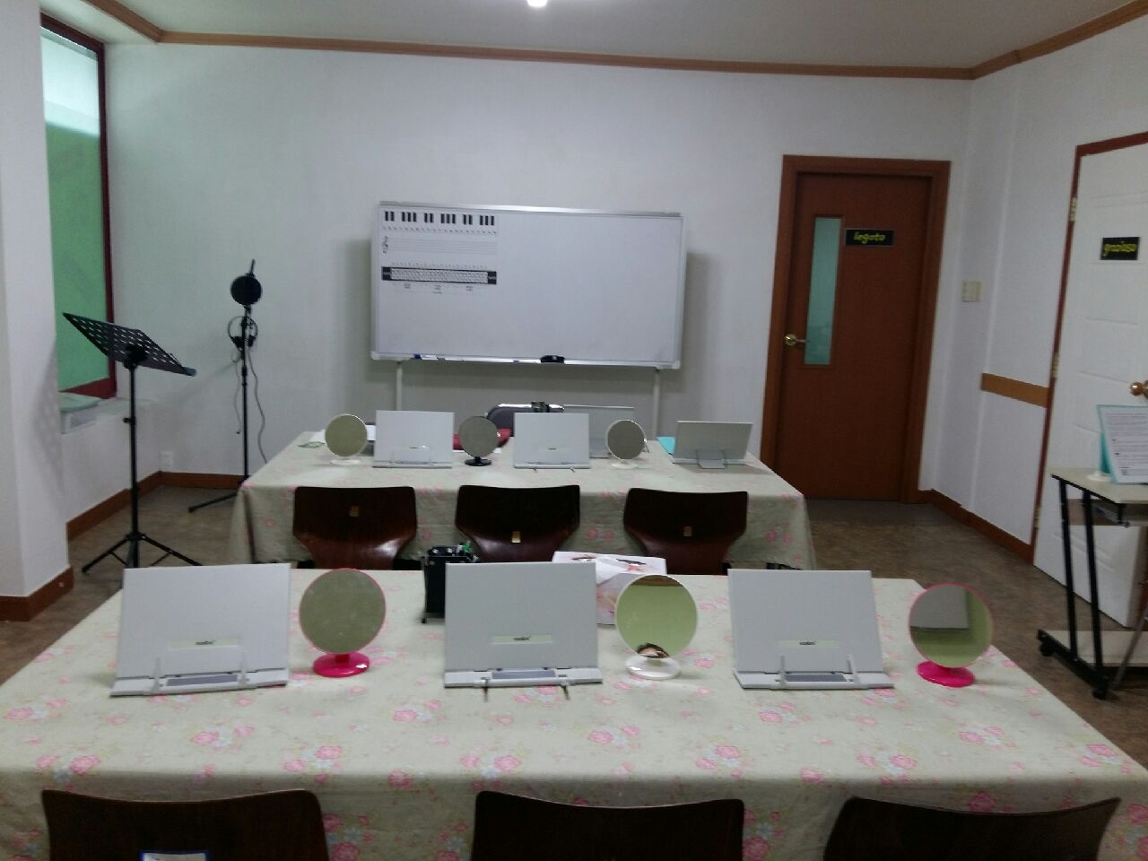 237513032_aqpESQw9_1513f0b1884dcad833018b5b30724d9b811d114d.jpg 이미지크게보기